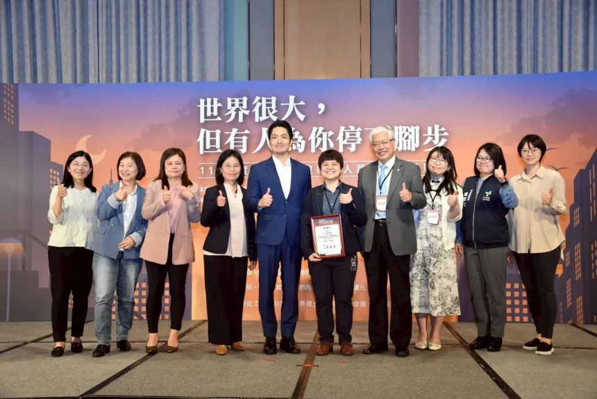 蔣萬安出席績優社工表揚大會　感謝「撐傘的人」守護市民度過低潮