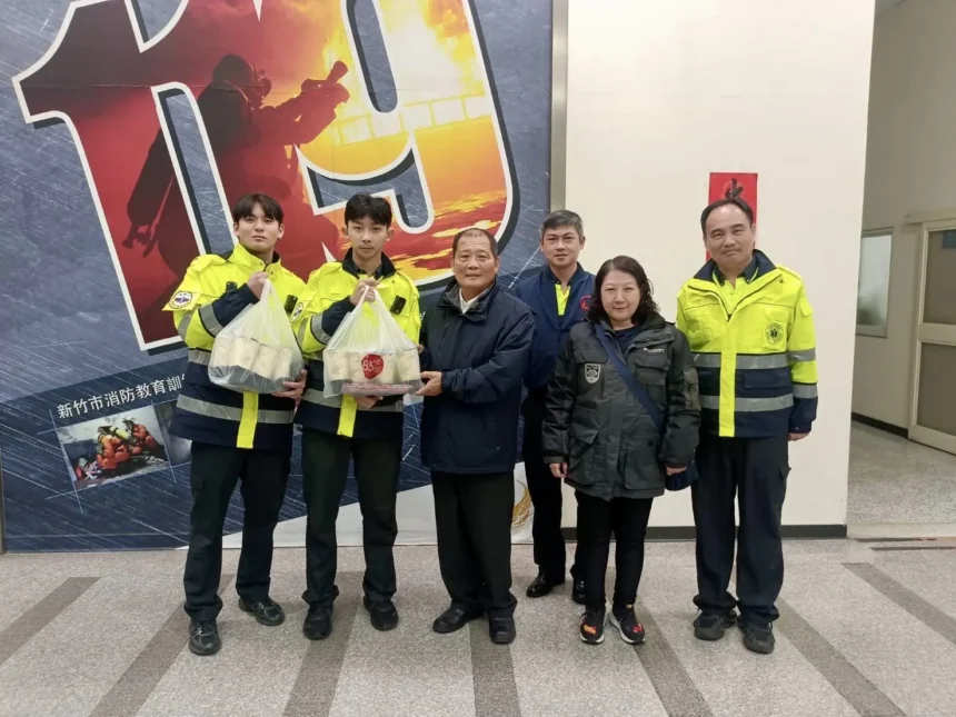 火場認證訓練前突發OHCA　竹市消防跨分隊接力電擊救回義消夥伴