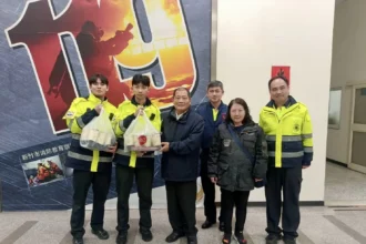 火場認證訓練前突發OHCA 竹市消防跨分隊接力電擊救回義消夥伴