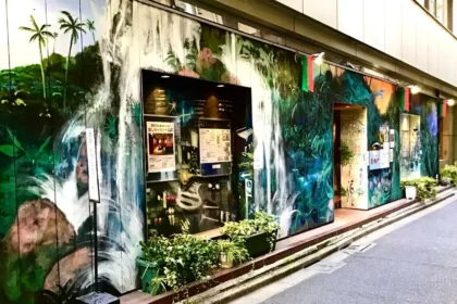 東京神保町走進世界最酷街區 品味古書與香料交織的城市風景