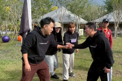 金鐘視帝對決最佳男配 馬力歐開酸屈中恆「沒那麼聰明」火藥味滿點