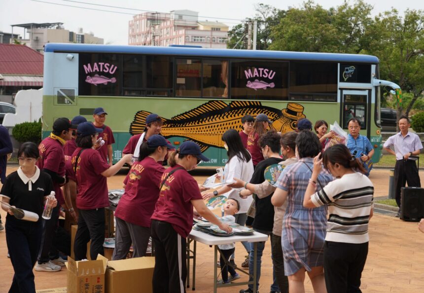 馬祖「黃魚公車」跨海應援進香　快閃雲縣府展現兩縣好情誼