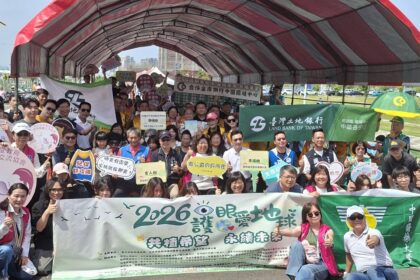 護眼植樹共創永續城市！　中市建設局攜手民團種下600株桂花