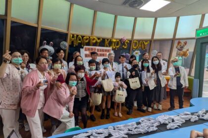 創意壽司與繪本導讀送祝福　中市教育局推床邊教學陪童暖過兒童節