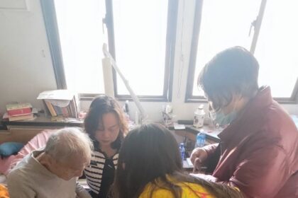 徵收補償費領取免奔波！　中市地政局推到府、到點發放服務　貼心照顧弱勢族群