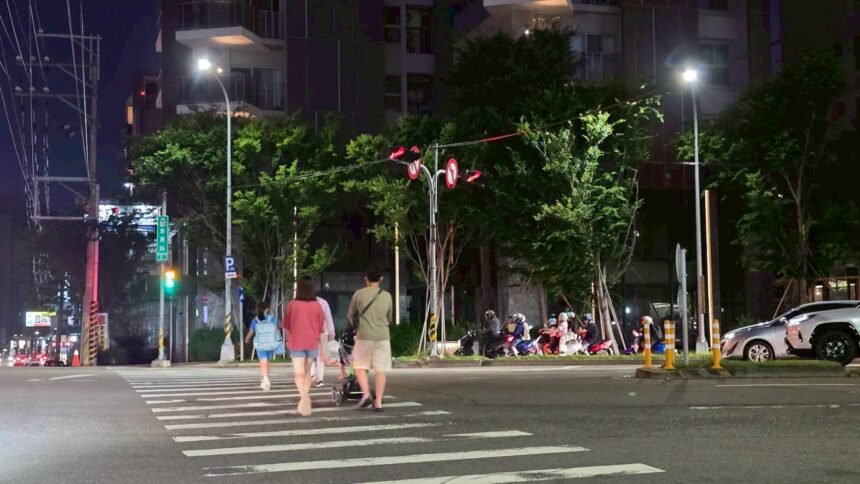 告別鈉光燈！　台中11.3萬盞路燈全面升級LED 節能、減碳、照明品質一次到位