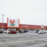 嘉義縣農特產登陸日本東北！金鑽鳳梨正式進駐青森 Universe 超市