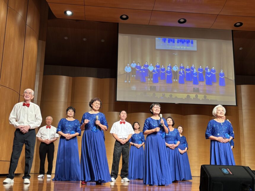 擊出不老樂章　蘆洲功學社成果展　95歲阿嬤用墩杯鼓敲奏《高山青》　長者嗨翻全場　