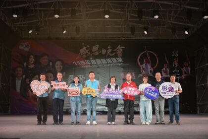 「115年感恩晚會－鄉鎮藝術巡演活動」 民歌演唱會重溫記憶　經典旋律溫暖鹿港夜空