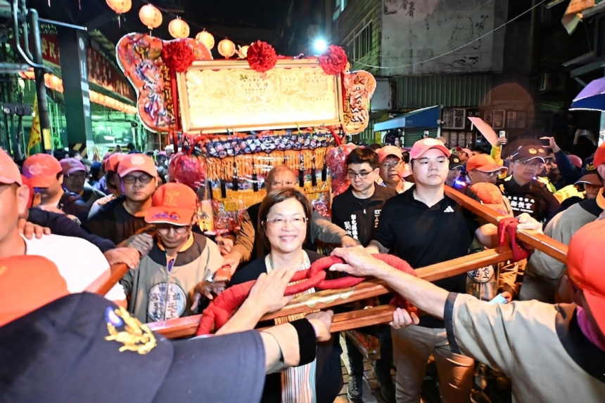 世界宗教盛事　大甲媽遶境進香 駐駕永樂街天后宮　王惠美縣長送駕