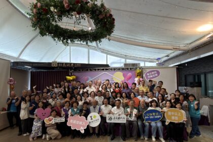 翁章梁出席115年嘉義地區寄養家庭　授證暨表揚典禮