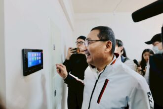 侯友宜視察土城員和2號社宅　婚育戶保留比例加碼至三分之一