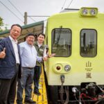 山嵐號首航抵「嘉」　翁章梁迎接首批遊客