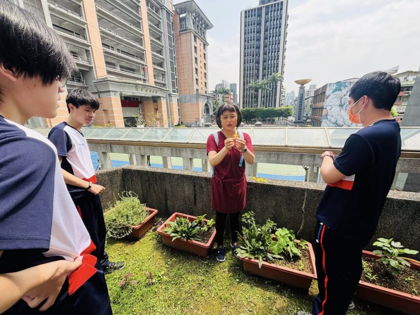 青青小田園實作學習　育達烘焙科從土地培養食安意識
