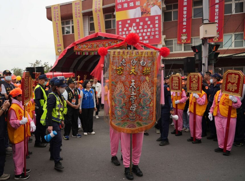 白沙屯媽祖抵北港朝天宮　百萬信眾隨行場面震撼