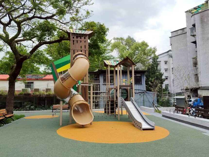 內湖2.0版康樂綠地老少共融　樹屋遊戲場置身水畔田園