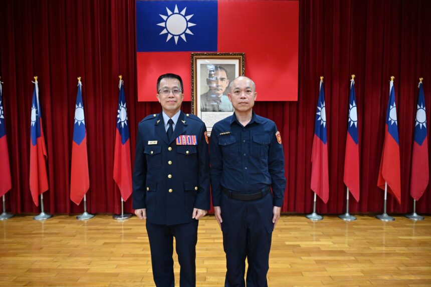 「後勤楷模」榮陞巡佐　假日攜子加班感動同仁