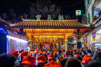 許縣長參加白沙屯媽祖徒步進香登轎儀式　為縣民祈福