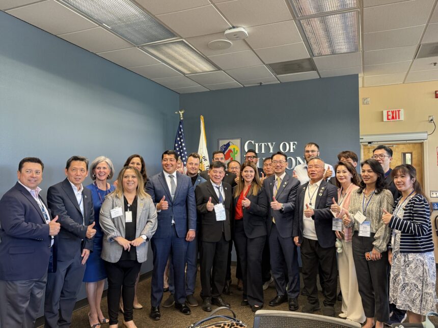 台積電之外的台灣下一步  台灣學聯率考察團直擊亞利桑那「四城系統」