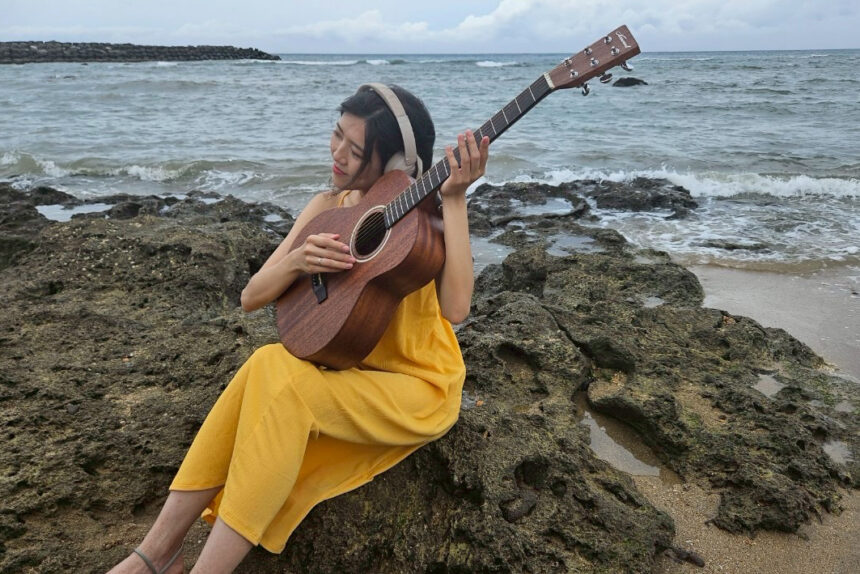 林希子21字神曲拍MV遇颱風！直接殺北海岸淺水灣 淋到全濕照拍超拚