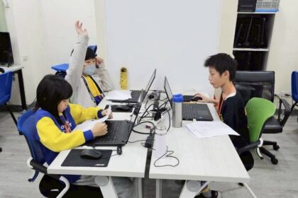 基隆科技教育創意實作競賽　26隊國中小學生飆程式設計、展解決力