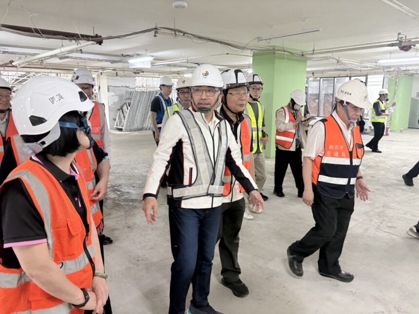 侯友宜視察永平國小地下停車場　要求兼顧工安與品質　預計12月啟用