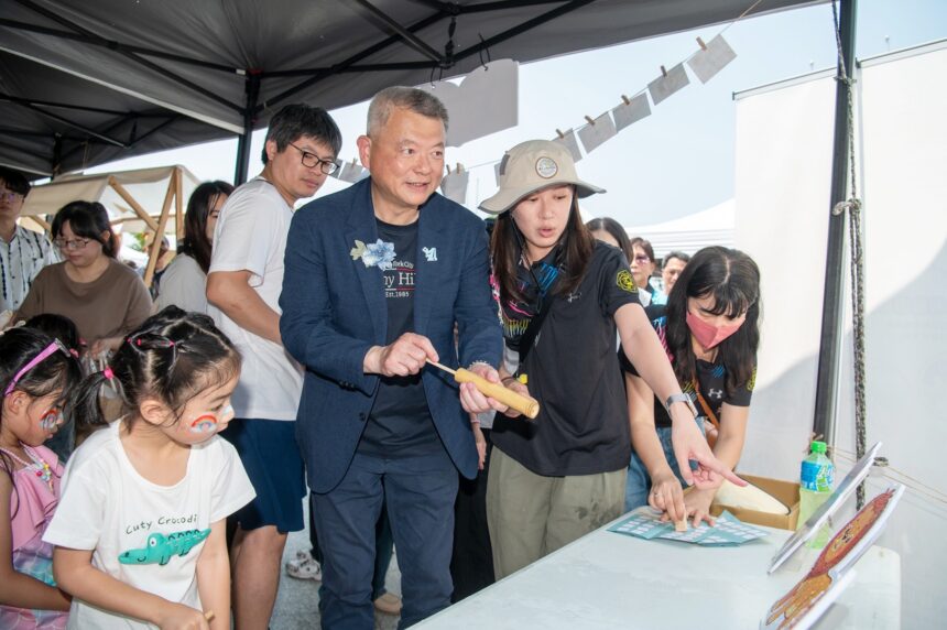 嘉義市幼兒成果展變身童趣遊樂園　副市長與親子同樂「閱讀」主題