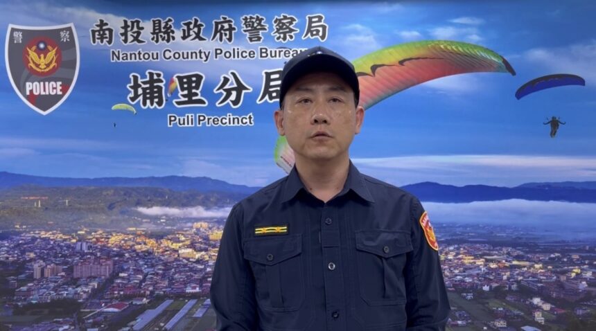 國姓鄉產業道路發生一起自小貨車翻覆之交通事故