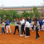 把詐騙當壘球「用力巴下去」！嘉義打詐盃開打　黃敏惠霸氣開球