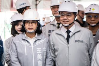 卓榮泰視察嘉義市西區全民運動館　王美惠：兌現平衡東西區發展承諾