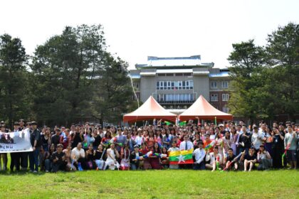 暨大校園化身緬甸新年場域　水槍與湯圓暖透僑生心