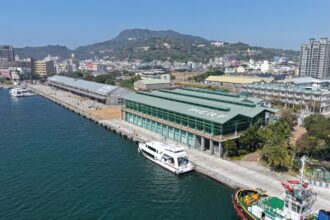 從香蕉出口到主權AI基地　 PIER F 棧叁庫迎台中訪團　見證高雄智慧城市轉型