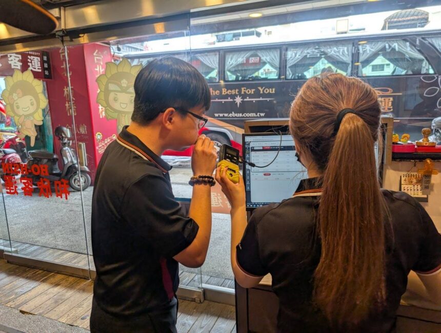 高雄市區監理所五一連假前夕　高雄建國路客運站　疏運安全整備