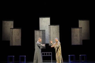 相聲瓦舍「我是你的菜」演出笑料扣緊時事首演爆紅 「不花錢閃兵」台詞神預言閃兵案獲滿堂彩