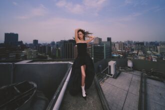 Julia 吳卓源加盟華研 打造更國際化舞台展開音樂新篇章