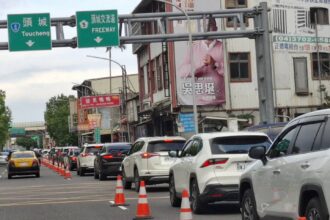 清明塞車噩夢　國5北向「紫爆」時速7