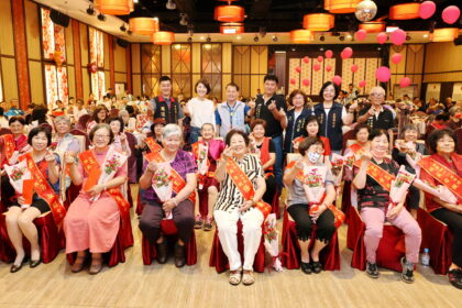 中寮鄉表揚模範母親　許縣長出席祝賀